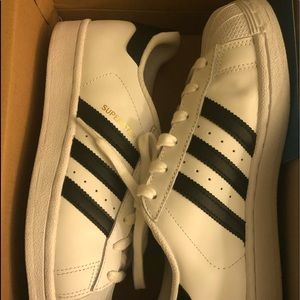 “Shell Heads” Adidas